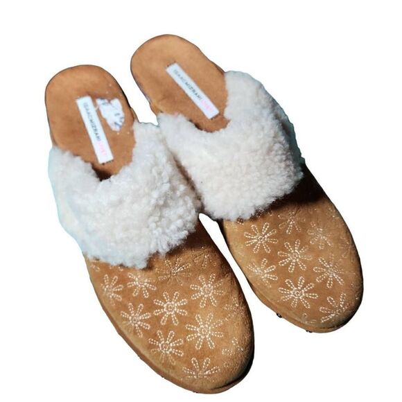 Isaac Mizrahi Women's Oak Floral Suede Shearling Lined Mule Clog Size 8.5 - Picture 4 of 10